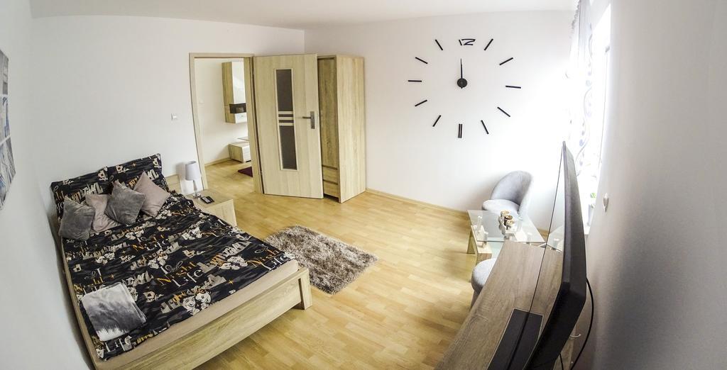 ドラフスコ・ポモルスキエApartament Przy Basztowejアパートメント エクステリア 写真